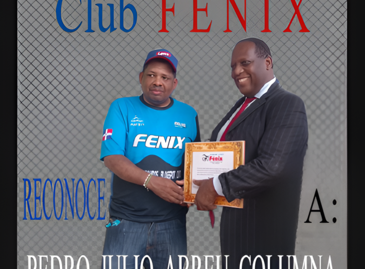 CLUB-FENIX-RECONOCE-A-PEDRO-JULIO-ABREU-COLUMNA.