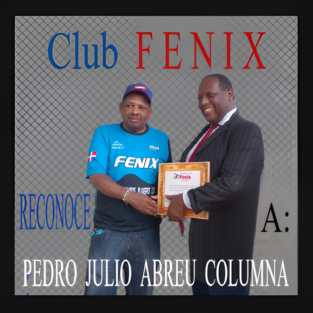 CLUB-FENIX-RECONOCE-A-PEDRO-JULIO-ABREU-COLUMNA.